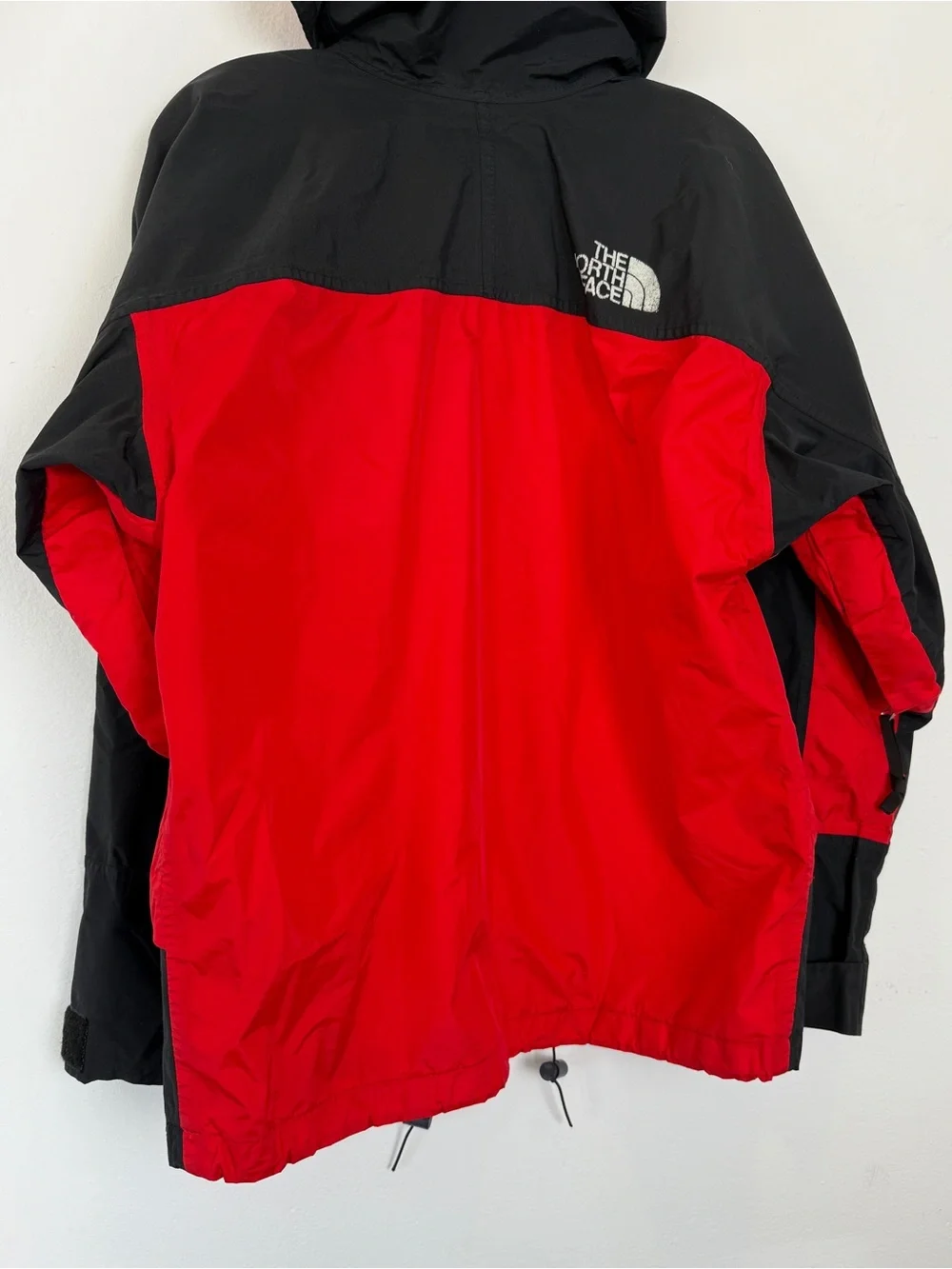 Vintage The North Face Size M Gore-Tex Red Black Hooded Jacket